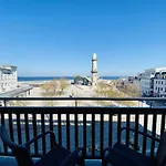 Berringer, Backbord, Direkt An Der Promenade * Rostock