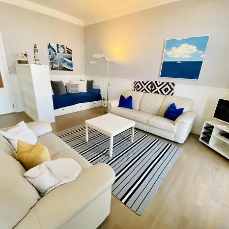 Apartment Berringer, Backbord, Direkt An Der Promenade Rostock
